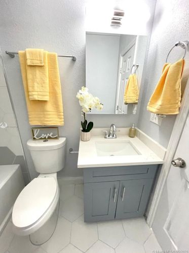 6716 33rd St, Hollywood FL  33023-4804 exterior