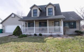 804 Lake Shore Dr, Nevada, IA 50201-2576