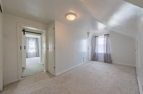 1008 Frank Ave, Jeannette PA  15644-1534 exterior