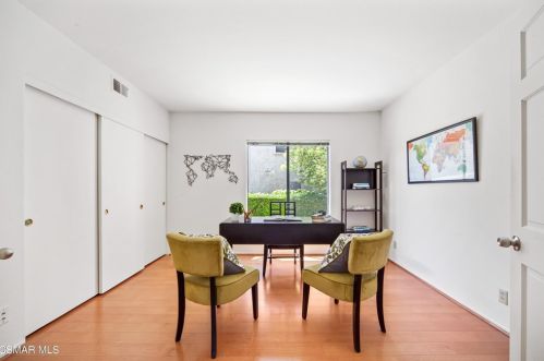 5805 Rainbow Hill Rd, Calabasas CA  91301-4636 exterior