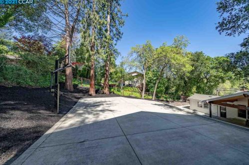 392 Moraga Way, Orinda CA  94563-3805 exterior