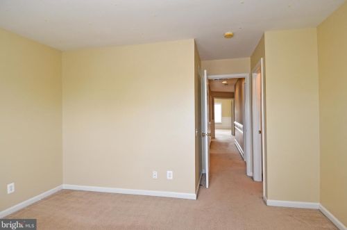 6022 Slippery Rock Rd, Haymarket VA  20169-3312 exterior