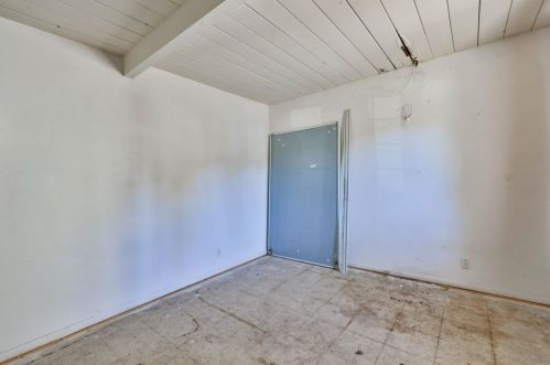 6634 Radio Dr, San Diego CA  92114-1611 exterior