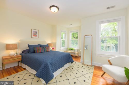 23 7 St, Washington DC 20003-4419 exterior