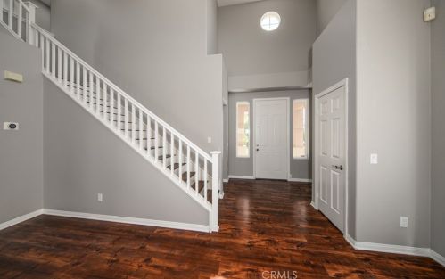 957 Queen Annes Ln, Beaumont CA  92223-7808 exterior