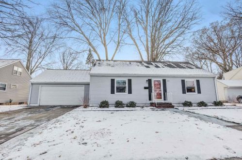 1071 Liberty St, Green Bay WI  54304-3854 exterior