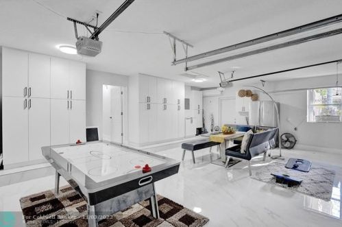 3591 177th Ave, Hollywood FL  33029-1666 exterior