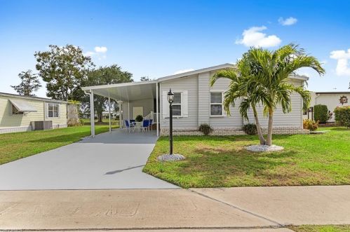 617 Charlemagne Blvd, Naples FL  34112-7048 exterior