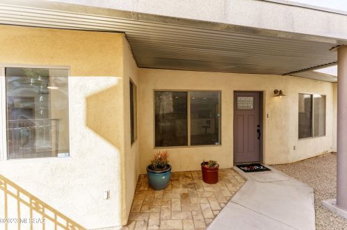 2485 Silver Mosaic Dr, Tucson, AZ 85745-7060