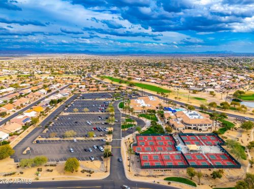 22033 Golf Club Dr, Sun City AZ 85375-2078 exterior