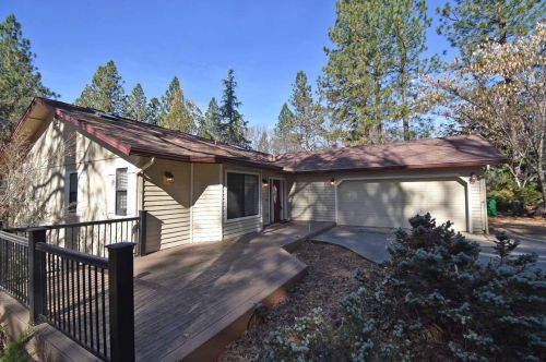 16218 Sharon Way, Grass Valley, CA 95949-6601