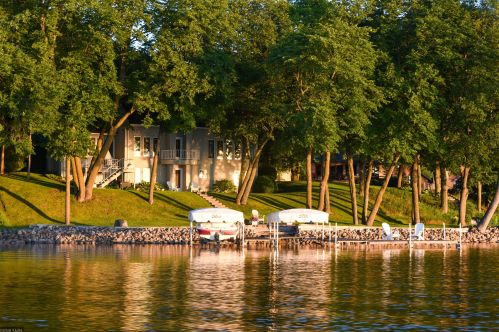 6655 Circle Dr, Alex, MN 56308-8058