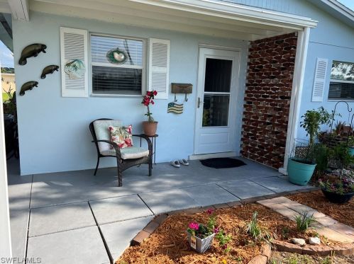 2205 Croton Ct, Lehigh Acres FL  33936-4374 exterior