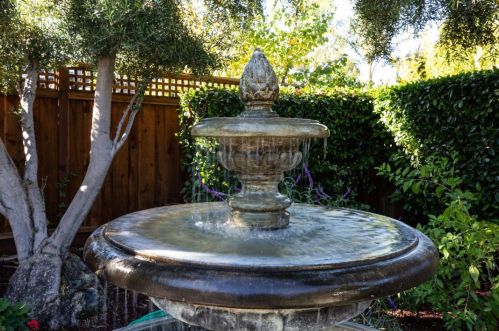 14911 Blossom Hill Rd, Los Gatos CA  95032-4926 exterior