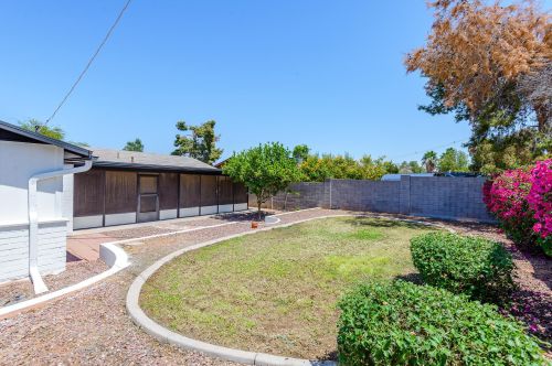 2209 Everett Dr, Phoenix AZ  85022-4109 exterior