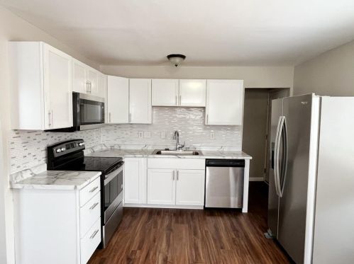 1349 Byrd Ave, Cincinnati, OH 45215-2305