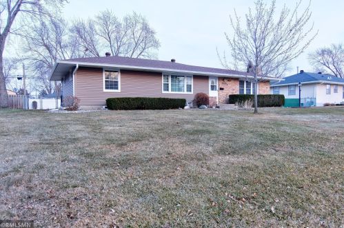 9637 Clinton Ave, Minneapolis, MN 55420-4432