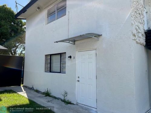 20 6th Ave, Dania Beach FL  33004-3262 exterior