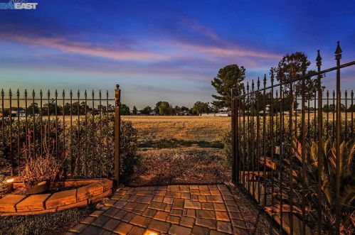 1419 Aster Ln, Livermore CA  94551-1417 exterior