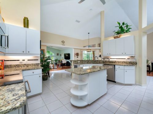 593 Rotonda Cir, Placida FL  33947-2022 exterior