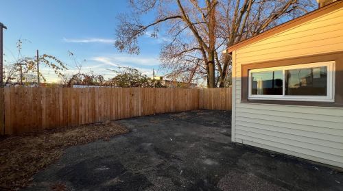 7519 Anthony Wayne Ave, Cincinnati, OH 45216-1614