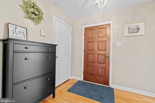 10519 Amity St, Lorton VA  22079-3516 exterior