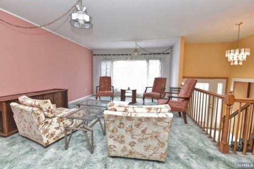 9 Brook Ave, Montvale NJ  07645-2101 exterior