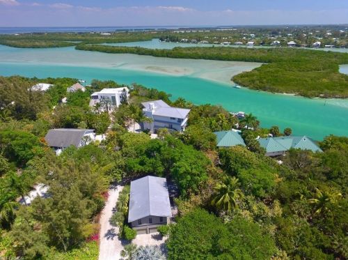 17101 Captiva Dr, Captiva, FL 33924-6019