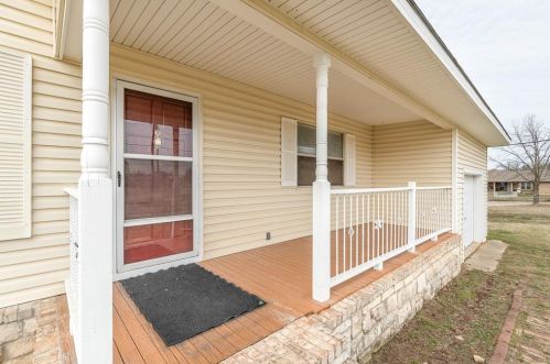 116 Joplin Rd, Kennedale, TX