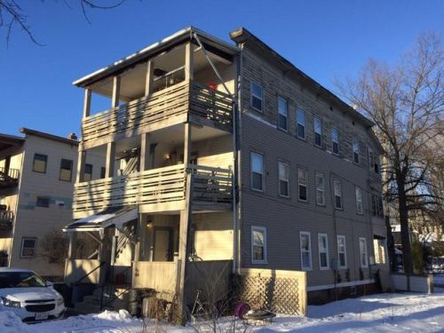 18 Pratt St, Erving, MA 01344-4451