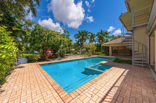 3051 35 St, Hollywood FL 33021-2627 exterior