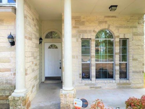 10625 Beard Ave, Austin TX  78748-3956 exterior