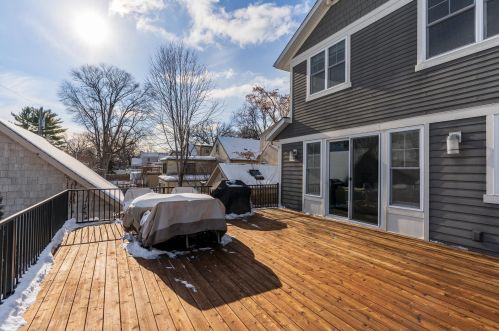 3917 Ewing Ave, Minneapolis MN 55410-1053 exterior