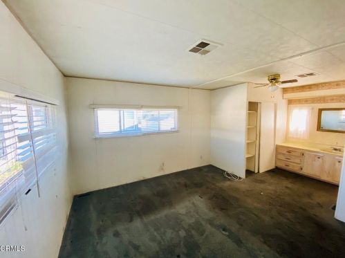 1423 Apricot Ln, Oxnard CA  93033-6815 exterior