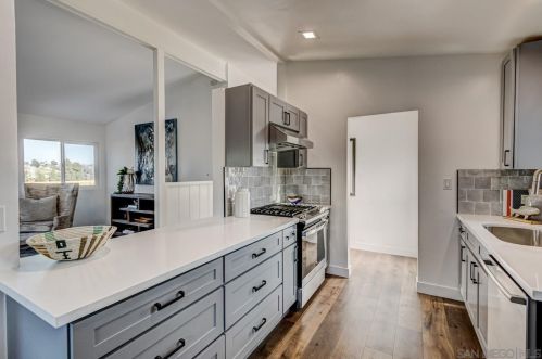 6105 Samuel St, La Mesa CA  91942-2557 exterior