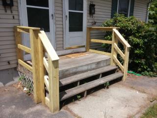 25 East St, East Providence RI  02915-4415 exterior