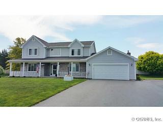 136 Dolores Dr, Rochester, NY 14626-4046