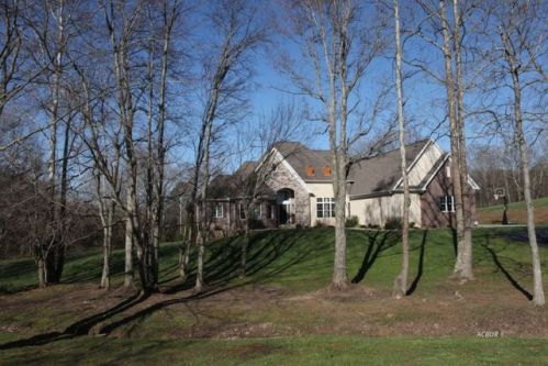 105 Hemlock Hills Dr, Bidwell, OH 45614-9587