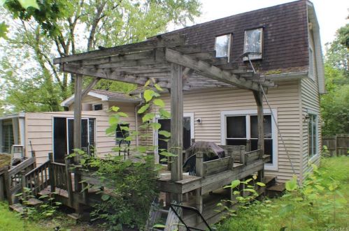 153 Riley Rd, Newburgh NY  12553-7285 exterior