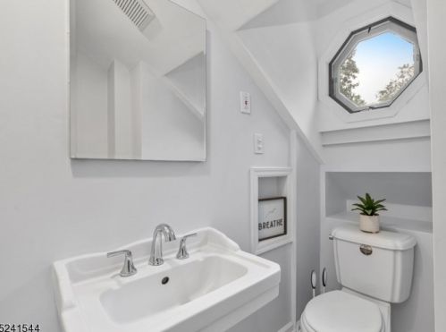 336 Hoe Ave, Scotch Plains NJ  07076-1135 exterior