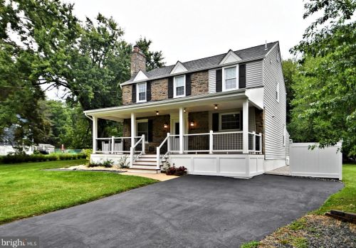 942 Valley Rd, Blue Bell PA  19422-1922 exterior