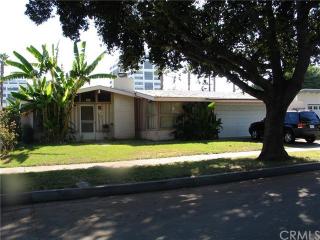 553 Crest Rd, Orange, CA 92868-4503