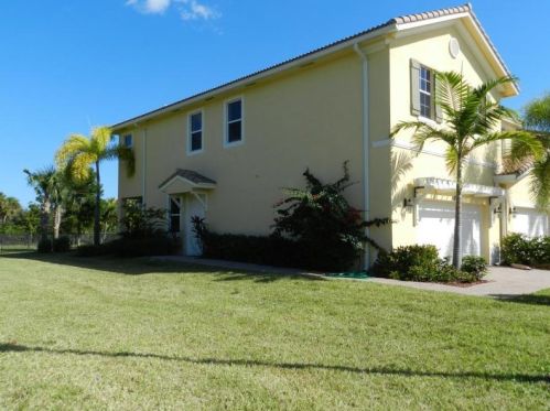 4850 Cadiz Cir, West Palm Beach, FL 33418-8982