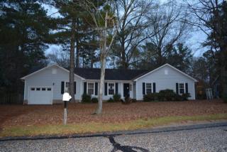 331 Lofton Dr, Fayetteville NC  28311-3440 exterior