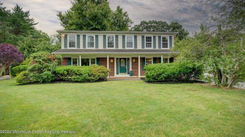52 Bunker Hill Rd, East Freehold, NJ 07728-1381