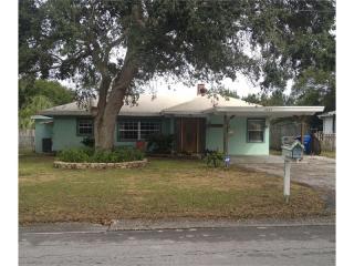 2547 Elyria Ave, Largo, FL 33770-4382