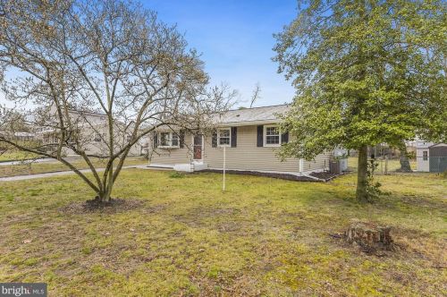 401 Timberline Dr, Mount Laurel, NJ 08054-2138