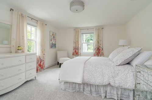 27 Appleby Rd, Wellesley MA 02482-6918 exterior