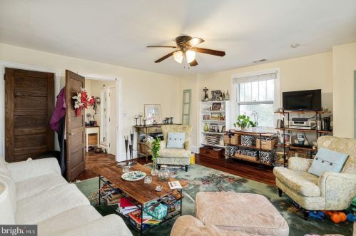 7317 Bryan St, Philadelphia PA 19119-1634 exterior