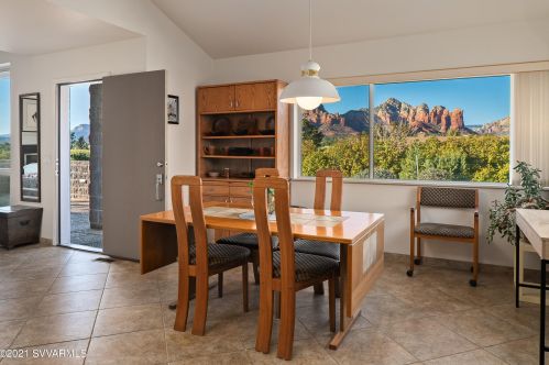 325 Panorama Blvd, Sedona AZ 86336-5537 exterior